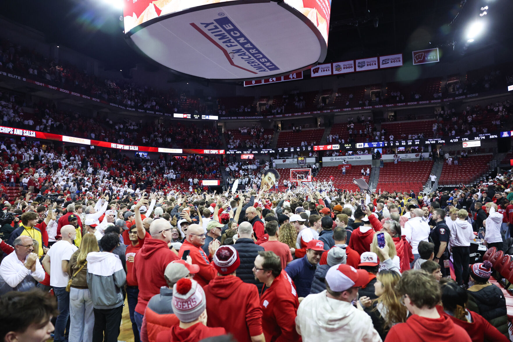 wis-uoa-mcbb-111524-1209.jpg